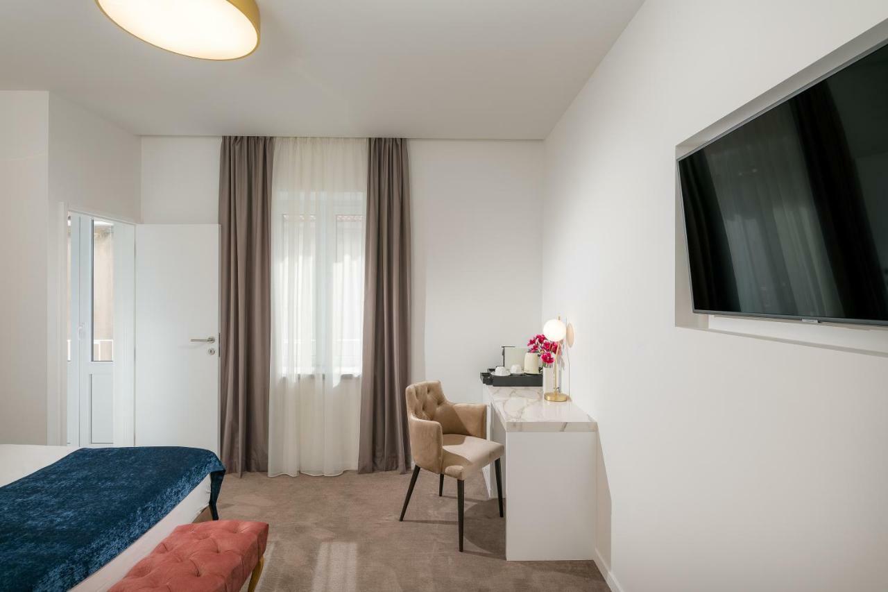 Flos Luxury Rooms Split Bagian luar foto