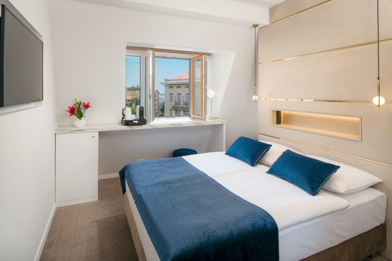 Flos Luxury Rooms Split Bagian luar foto