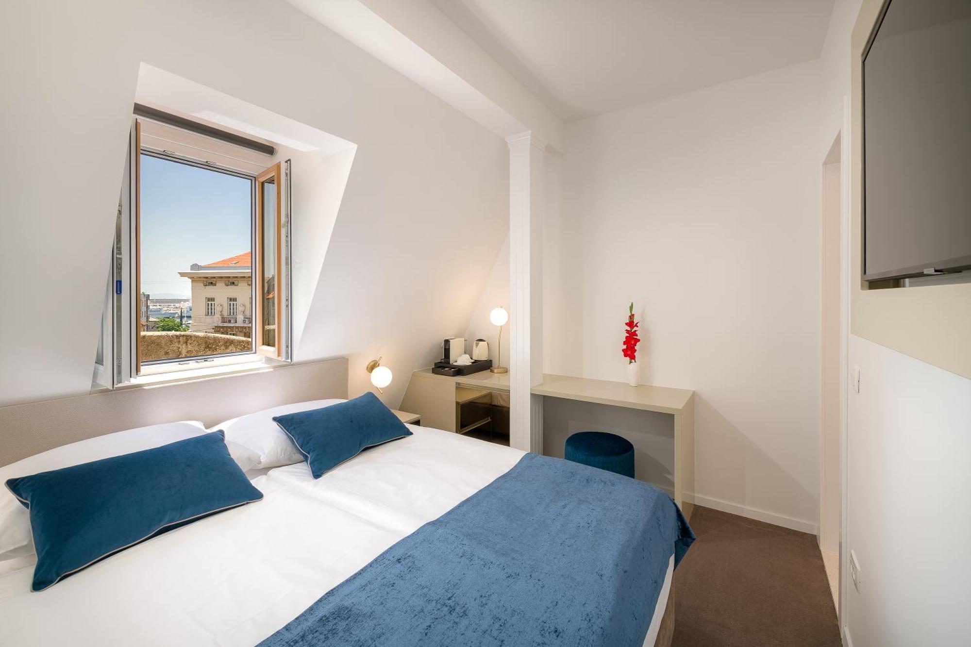 Flos Luxury Rooms Split Bagian luar foto